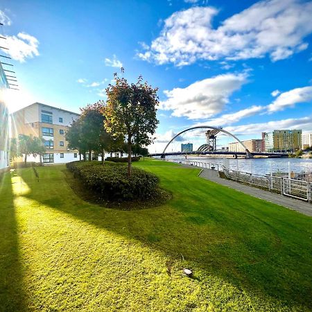 2 Bedroom - River Clyde Home - Parking Glasgow Buitenkant foto