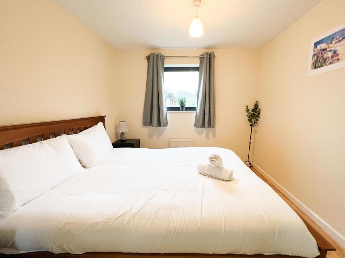 2 Bedroom - River Clyde Home - Parking Glasgow Buitenkant foto