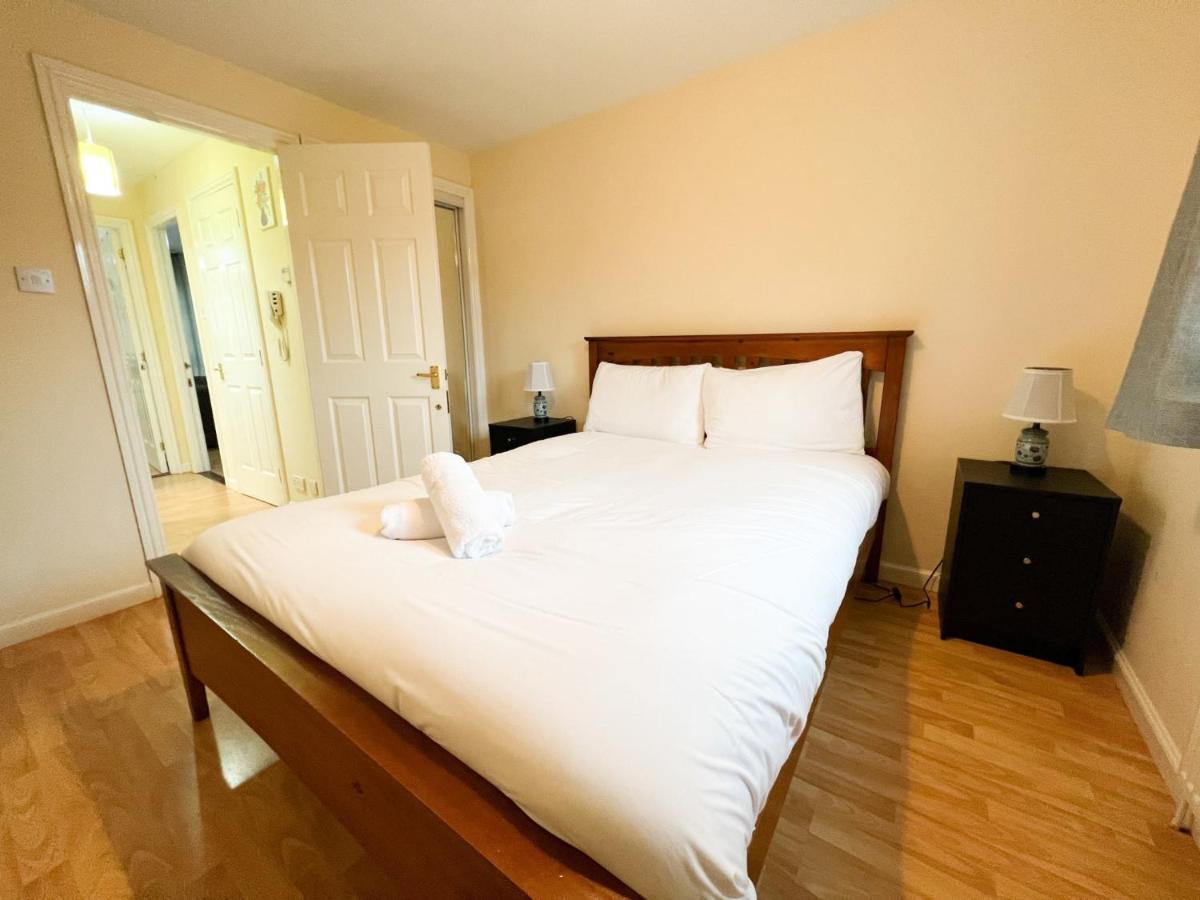 2 Bedroom - River Clyde Home - Parking Glasgow Buitenkant foto